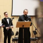 04.03.2020. Kielce. Koncert jubileuszowy z okazji 100 rocznicy obecności posługi Misjonarzy Oblatów Maryi Niepokalanej w Polsce. Przemawia o. prof. Paweł Zając - prowincjał Polskiej Prowincji Misjonarzy Oblatów Maryi Niepokalanej / Wiktor Taszłow / Radio Kielce