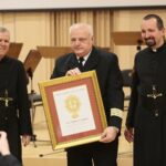 04.03.2020. Kielce. Koncert jubileuszowy z okazji 100 rocznicy obecności posługi Misjonarzy Oblatów Maryi Niepokalanej w Polsce. Na zdjęciu (od lewej): Anna i Mirosław Malinowski, o. prof. Paweł Zając - prowincjał Polskiej Prowincji Misjonarzy Oblatów Maryi Niepokalanej / Wiktor Taszłow / Radio Kielce