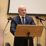 04.03.2020. Kielce. Koncert jubileuszowy z okazji 100 rocznicy obecności posługi Misjonarzy Oblatów Maryi Niepokalanej w Polsce. Na zdjęciu (od lewej): Danuta i Ryszard Iwan, o. prof. Paweł Zając - prowincjał Polskiej Prowincji Misjonarzy Oblatów Maryi Niepokalanej / Wiktor Taszłow / Radio Kielce