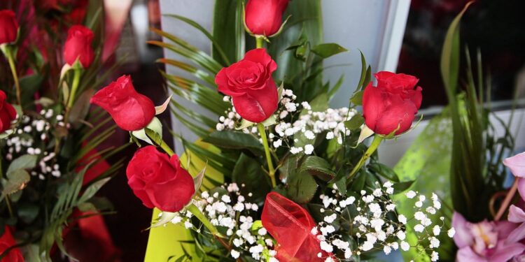 08.03.2020. Kielce. Dzień Kobiet w kwiaciarni / Wiktor Taszłow / Radio Kielce