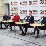 08.03.2020. Radio Kielce. Studio Polityczne. Na zdjęciu (od lewej): Marek Bogusławski - wicemarszałek województwa świętokrzyskiego, Małgorzata Marenin - Nowa Lewica, Dawid Lewicki - partia KORWIN, Edward Rzepka - szef sztabu wyborczego Małgorzaty Kidawy-Błońskiej / Wiktor Taszłow / Radio Kielce