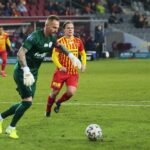 09.03.2020. Kielce. 26. kolejka PKO Ekstraklasy: Korona Kielce - ŁKS Łódź. Na zdjęciu (z prawej): Petteri Forsell / Wiktor Taszłow / Radio Kielce
