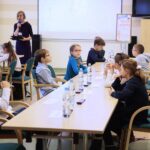 11.03.2020. Kielce. Finał Wielkiego Testu Ortograficznego dla uczniów w Wojewódzkiej Bibliotece Publicznej / Wiktor Taszłow / Radio Kielce