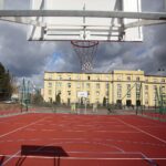 11.03.2020. Kielce. Nowe boisko, bieżnia i siłownia przy Zespole Szkół Mechanicznych / Wiktor Taszłow / Radio Kielce