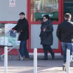 11.03.2020. Kielce. Kolejki w kieleckich sklepach / Wiktor Taszłow / Radio Kielce