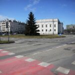 13.03.2020. Kielce. Puste przystanki, autobusy, ulice, urzędy, dworce, lokale gastronomiczne / Wiktor Taszłow / Radio Kielce