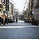 13.03.2020. Kielce. Puste przystanki, autobusy, ulice, urzędy, dworce, lokale gastronomiczne / Wiktor Taszłow / Radio Kielce