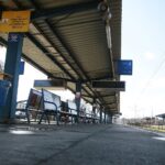 13.03.2020. Kielce. Puste przystanki, autobusy, ulice, urzędy, dworce, lokale gastronomiczne / Wiktor Taszłow / Radio Kielce