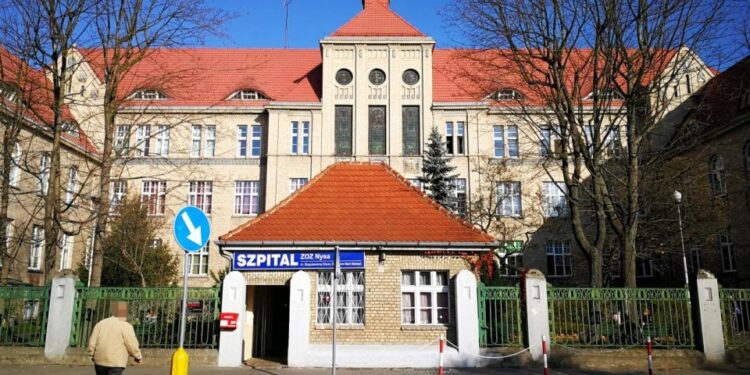 Nysa. Szpital powiatowy / Radio Opole