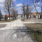 06.04.2020. Włoszczowa. Prace na Placu Wolności / Dionizy Krawczyński / Radio Kielce