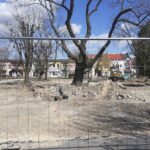 06.04.2020. Włoszczowa. Prace na Placu Wolności / Dionizy Krawczyński / Radio Kielce