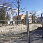 06.04.2020. Włoszczowa. Prace na Placu Wolności / Dionizy Krawczyński / Radio Kielce