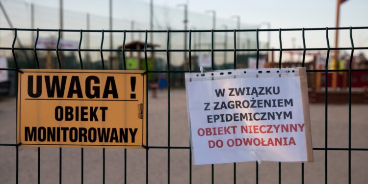 Zakaz, koronawirus / Radio Białystok