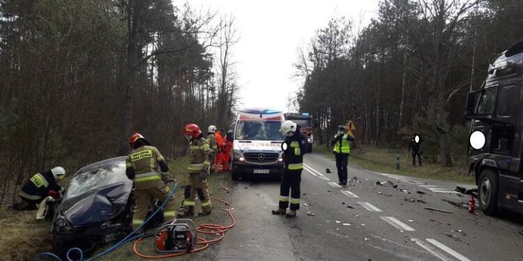 22.04.2020. Kolonia Pilczyca. Wypadek / PSP Włoszczowa