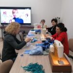 05.04.2020. Gracuch. Panie z Gracucha szyją maseczki / Sylwia Wietrzykowska