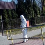08.04.2020. Busko-Zdrój. Dezynfekcja miejsc publicznych / UMiG Busko-Zdrój