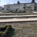 12.04.2020 Gorzków. Ogród biblijny / Agnieszka Kula-Kielian - kierownik placówki Caritas w Gorzkowie