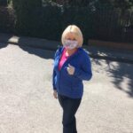 19.04.2020. Mieszkańcy Zawichostu i Koprzywnicy szyją maseczki. Na zdjęciu: Katarzyna Kondziołka - burmistrz Zawichostu / Grażyna Szlęzak-Wójcik / Radio Kielce