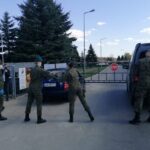 11.04.2020 Sandomierz. Żołnierze WOT wsparli schronisko dla psów / mat. prasowe