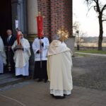 12.04.2020 Sandomierz. Msza święta rezurekcyjna pod przewodnictwem biskupa sandomierskiego Krzysztofa Nitkiewicza / ks. Wojciech Kania