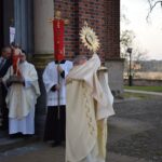 12.04.2020 Sandomierz. Msza święta rezurekcyjna pod przewodnictwem biskupa sandomierskiego Krzysztofa Nitkiewicza / ks. Wojciech Kania