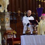 09.04.2020. Sandomierz. Wielki Czwartek. Msza Święta Krzyżma w Bazylice Katedralnej / Wojciech Kania