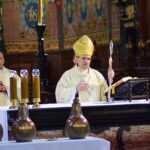 09.04.2020. Sandomierz. Wielki Czwartek. Msza Święta Krzyżma w Bazylice Katedralnej / Wojciech Kania