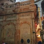 Muzyczne podróże. Ziemia Święta. Jerozolima. Bazylika Grobu Pańskiego. Grób Pański / Kamil Król