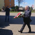 10.04.2020. Starachowice. Poseł Krzysztof Lipiec złożył kwiaty przy Panteonie Wielkich Polaków. Na zdjęciu: Krzysztof Lipiec - poseł PiS / Anna Głąb / Radio Kielce