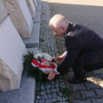 10.04.2020. Starachowice. Poseł Krzysztof Lipiec złożył kwiaty przy Panteonie Wielkich Polaków. Na zdjęciu: Krzysztof Lipiec - poseł PiS / Anna Głąb / Radio Kielce