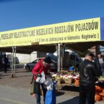 02.04.2020. Jędrzejów. Targowisko / Ewa Pociejowska-Gawęda / Radio Kielce