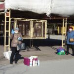 02.04.2020. Jędrzejów. Targowisko / Ewa Pociejowska-Gawęda / Radio Kielce