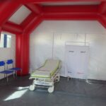 02.04.2020. Jędrzejów. Namiot do segregowania pacjentów przy SOR Szpitala Specjalistycznego / Ewa Pociejowska-Gawęda / Radio Kielce