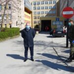 20.04.2020. Włoszczowa. Kontener przed szpitalem / Ewa Pociejowska-Gawęda / Radio Kielce