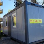 20.04.2020. Włoszczowa. Kontener przed szpitalem / Ewa Pociejowska-Gawęda / Radio Kielce