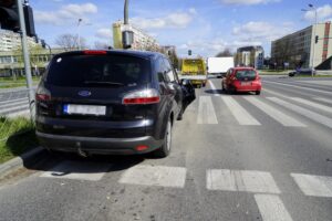 10.04.2020. Kielce. Kolizja na ul. Warszawskiej / Piotr Kwaśniewski / Radio Kielce