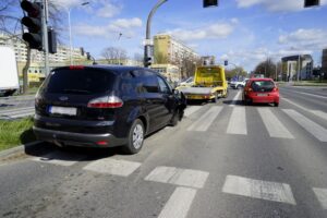 10.04.2020. Kielce. Kolizja na ul. Warszawskiej / Piotr Kwaśniewski / Radio Kielce