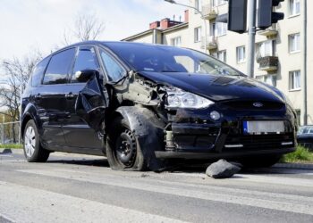 10.04.2020. Kielce. Kolizja na ul. Warszawskiej / Piotr Kwaśniewski / Radio Kielce