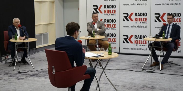 26.04.2020. Studio Polityczne Radia Kielce / Robert Felczak / Radio Kielce