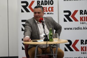 26.04.2020. Studio Polityczne Radia Kielce. Na zdjęciu: Grzegorz Gałuszka - PSL / Robert Felczak / Radio Kielce