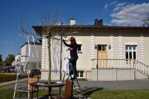 Instalacja „Słowiańskie drzewo życzeń” / BWA Kielce