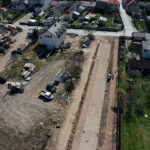 16.04.2020 Chęciny. Budowa parku miejskiego / Jarosław Kubalski / Radio Kielce