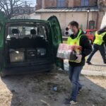 03.04.2020. Sandomierz. Caritas Diecezji Sandomierskiej przekazuje paczki / Grażyna Szlęzak-Wójcik / Radio Kielce