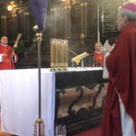 05.04.2020. Sandomierz. Bazylika katedralna. Mszę w Niedzielę Palmową sprawował biskup sandomierski Krzysztof Nitkiewicz / Grażyna-Szlęzak-Wójcik / Radio Kielce