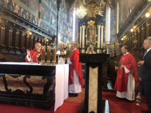 05.04.2020. Sandomierz. Bazylika katedralna. Mszę w Niedzielę Palmową sprawował biskup sandomierski Krzysztof Nitkiewicz / Grażyna-Szlęzak-Wójcik / Radio Kielce