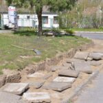 23.04.2020. Sandomierz. Remont ul. Mokoszyńskiej / Grażyna Szlęzak-Wojcik / Radio Kielce