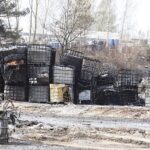 24.04.2020. Sitkówka-Nowiny. Składowisko niebezpiecznych odpadów przy ul. Perłowej po pożarze / Jarosław Kubalski / Radio Kielce