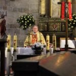 14.04.2020 Wiślica. Msza w święto Chrztu Polski. Na zdjęciu: ksiądz Wiesław Stępień - kustosz sanktuarium w Wiślicy / Marta Gajda / Radio Kielce