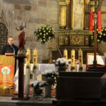 14.04.2020 Wiślica. Msza w święto Chrztu Polski. Na zdjęciu: wojewoda Zbigniew Koniusz / Marta Gajda / Radio Kielce