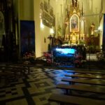 12.04.2020 Iwaniska. Tarabanienie w pustym kościele w czasie pandemii koronawirusa / Emilia Sitarska / Radio Kielce